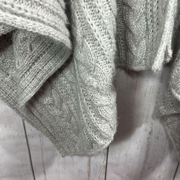 Talbots Gray Cable Knit Wool Blend Poncho Cape Minimalist Classic Preppy Cozy - Picture 8 of 15